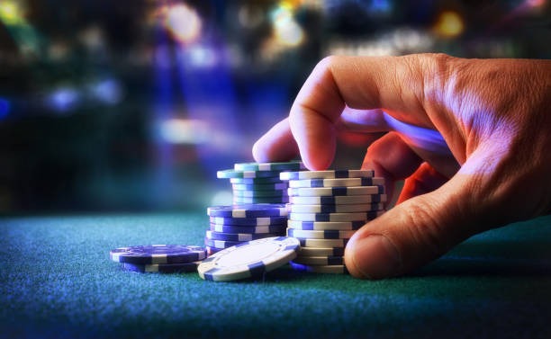 bibit77 app interface showing live blackjack table with dealer and bet interface